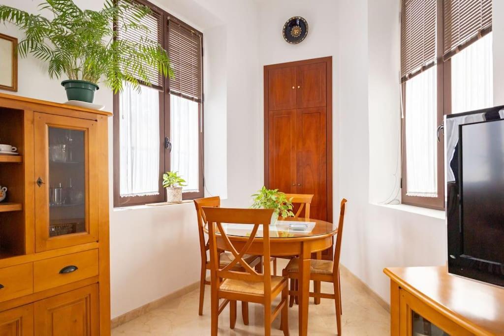 Ferienwohnung Narciso Campillo Oasis By Valcambre Sevilla Exterior foto